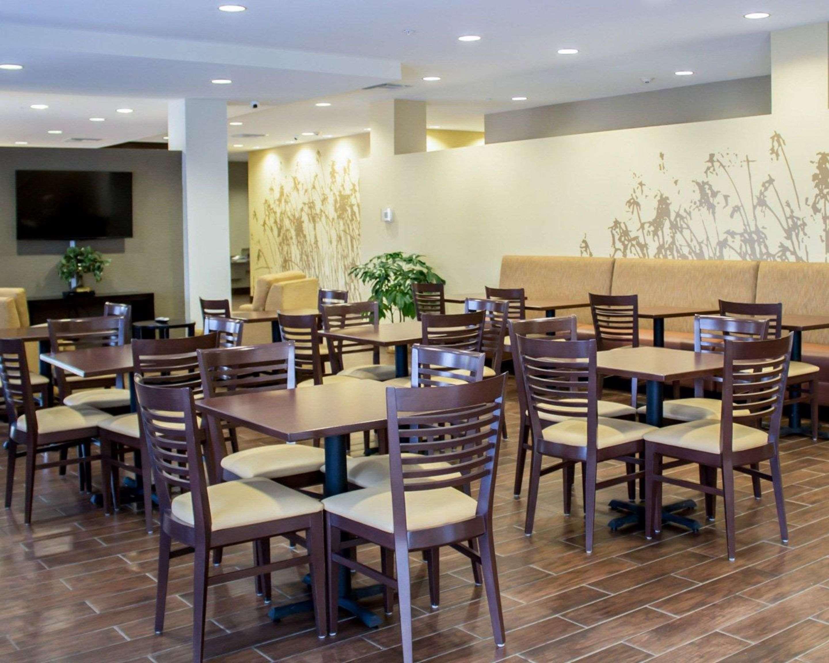 Sleep Inn & Suites Moundsville - Wheeling Ngoại thất bức ảnh